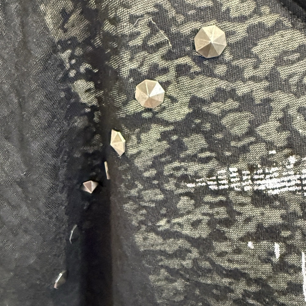 Cool Rock & Republic WM Size MED Black/Gray Burnout Studded Short Sleeve Shirt - Picture 4 of 9